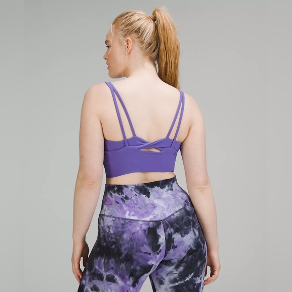 Lululemon - Ribbed Back-Twist Yoga Bra Light Support, C/D Cup - Charged Indigo - Picture 2 of 9